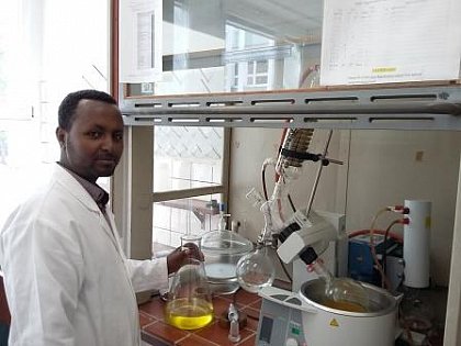 Admassu Assen Adem in an MLU laboratory